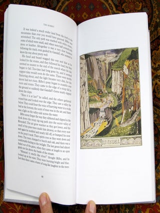 The Hobbit, Harper Collins 2004 UK De Luxe Edition 1st Impression in Publishers Slipcase